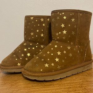 Brown boots with gold stars in size 10